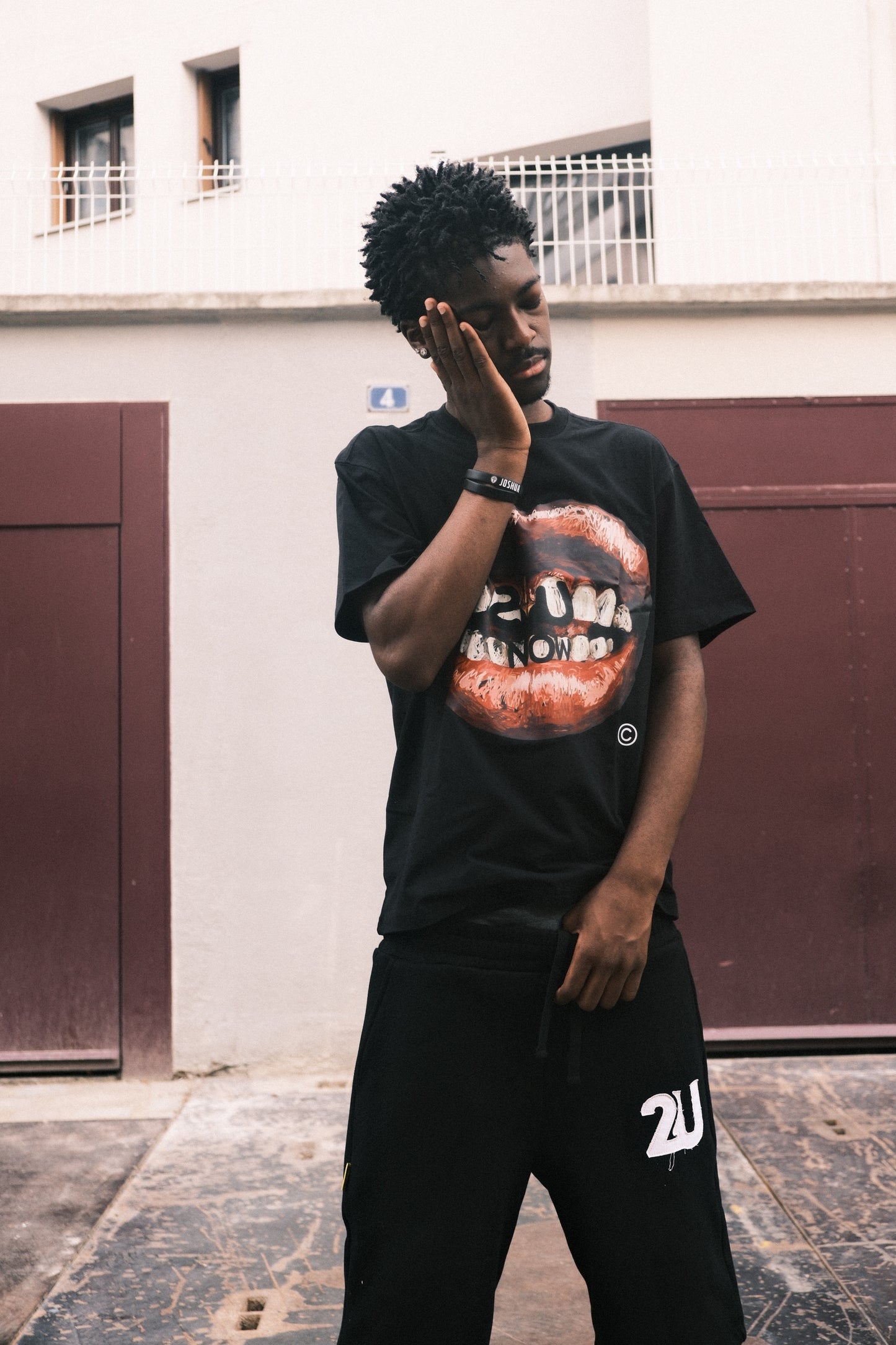 2U "GRILLZ" TEE