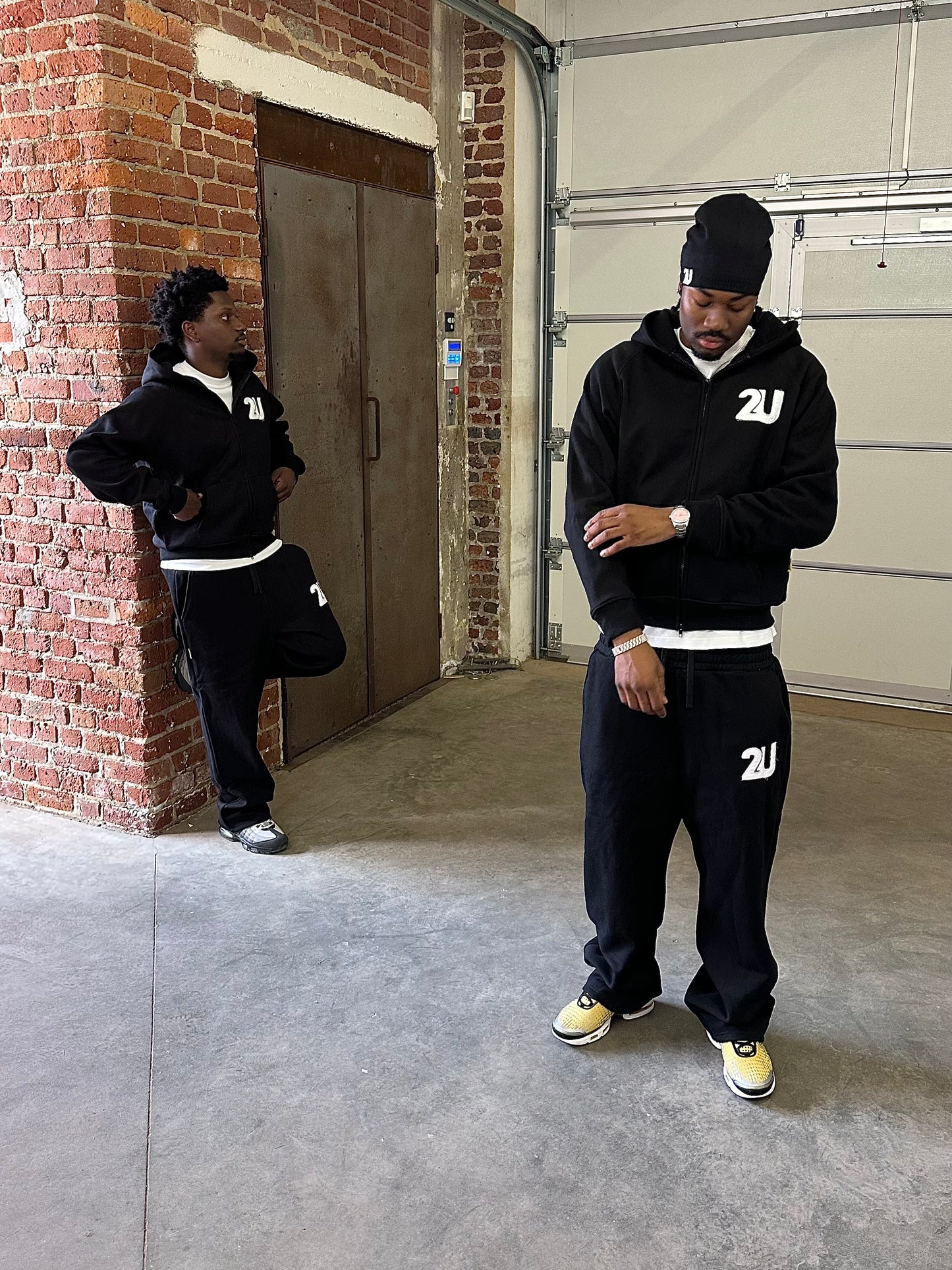 2U Zip Hoodie - Black