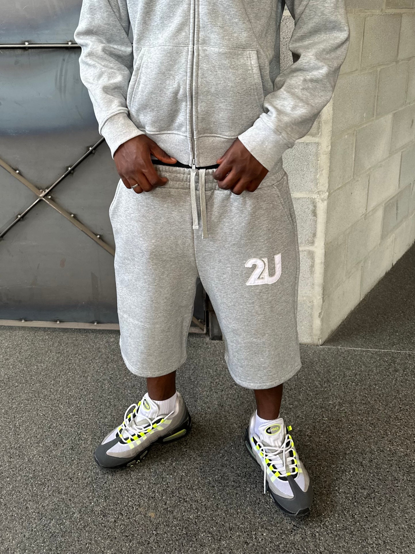 2U Short - Grey